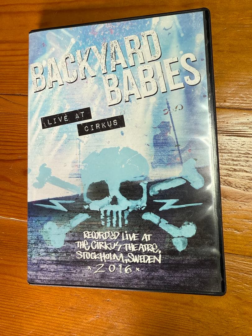 ミュージック BACKYARD BABIES LIVE AT CIRKUS DVD+ CD