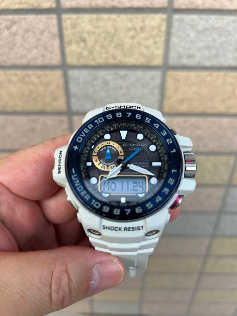 G-SHOCK ガルフマスター　タフソーラーGNW1000E ホワイト