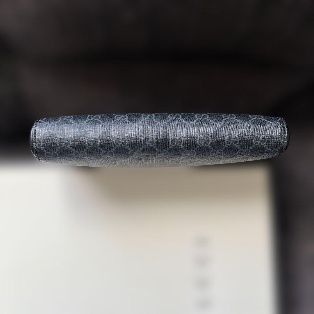 Gucci GGパターンブラック メッセンジャーバッグ