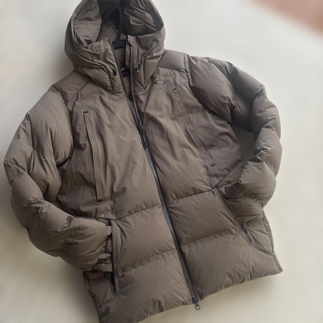 オークリー ダウンジャケットパーカー　ブラウン　茶　ダブルジップ　OAKLEY