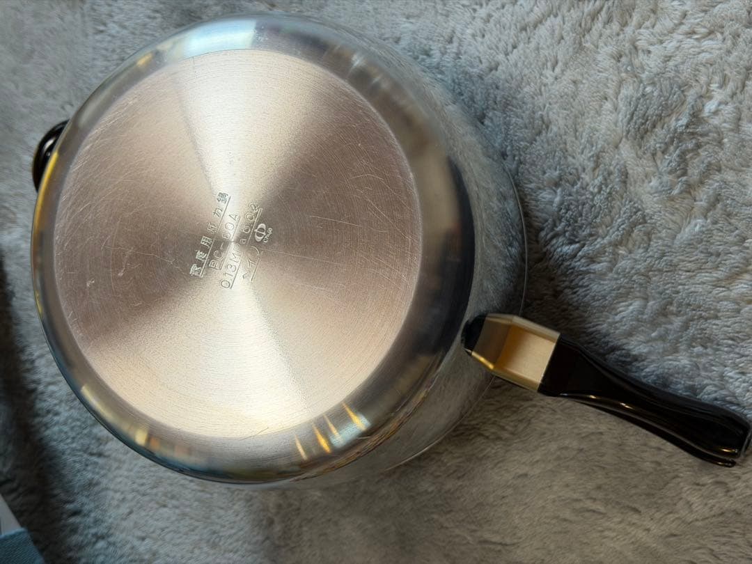 新品未使用　日本製　鋳物屋　ヘイワ圧力鍋　PC-60A　満水容量6.0Ｌ 片手