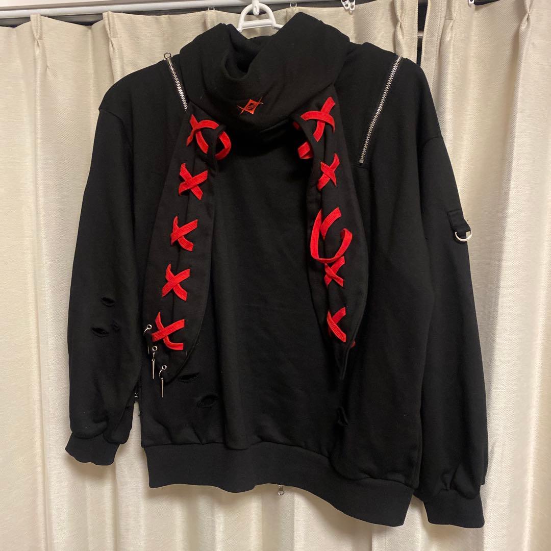 レフレム うさ耳チェーン付ジップパーカー ブラック×レッド