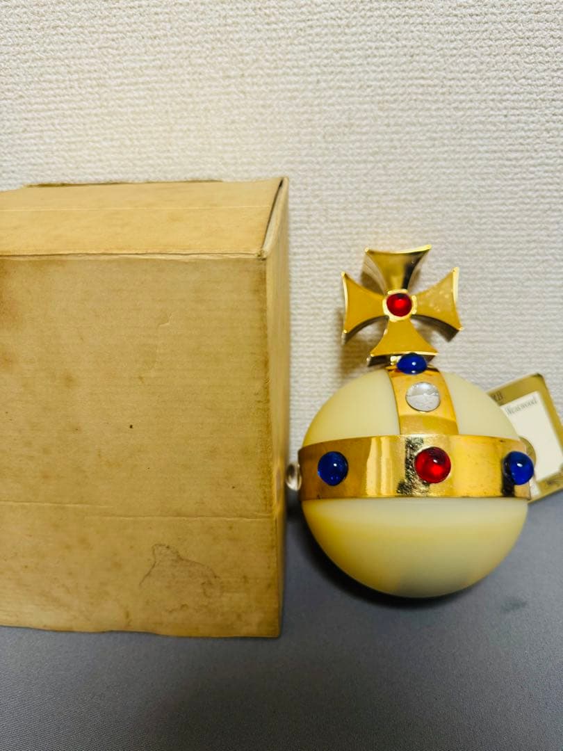 Vivienne Westwood × Swatch 時計