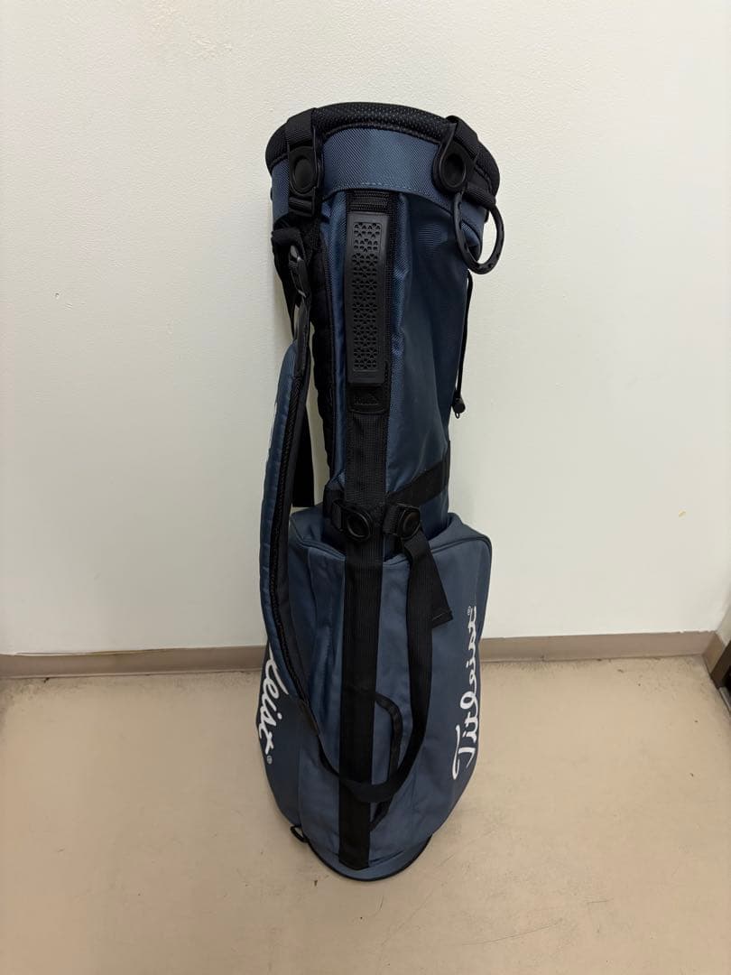 希少　美品　未使用に近い　タイトリスト サンデーバッグ　クラブケース