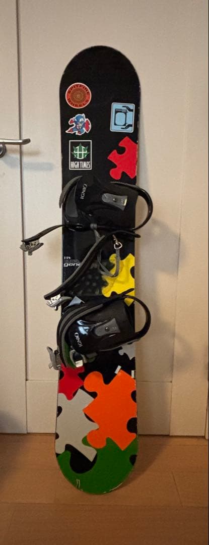 カラフル パズルピース スノーボード バインディング付き