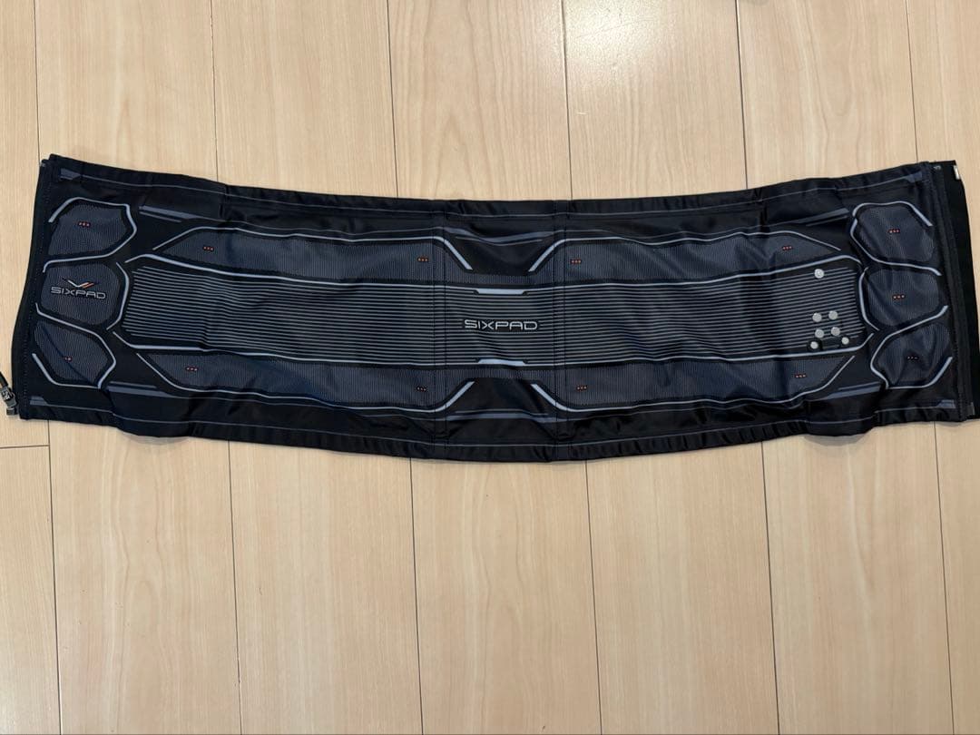※ジャンク扱い　シックスパッド コアベルト Core Belt Lサイズ