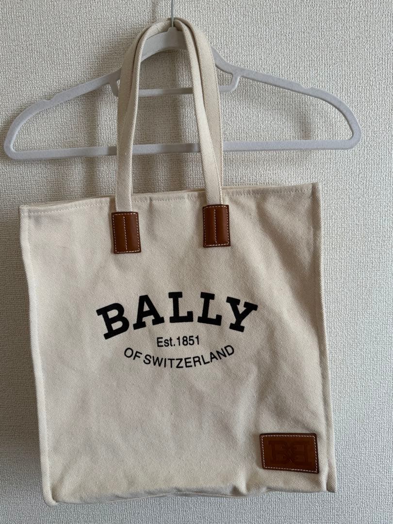 週末値下げ　BALLY トートバッグ アイボリー キャンバス