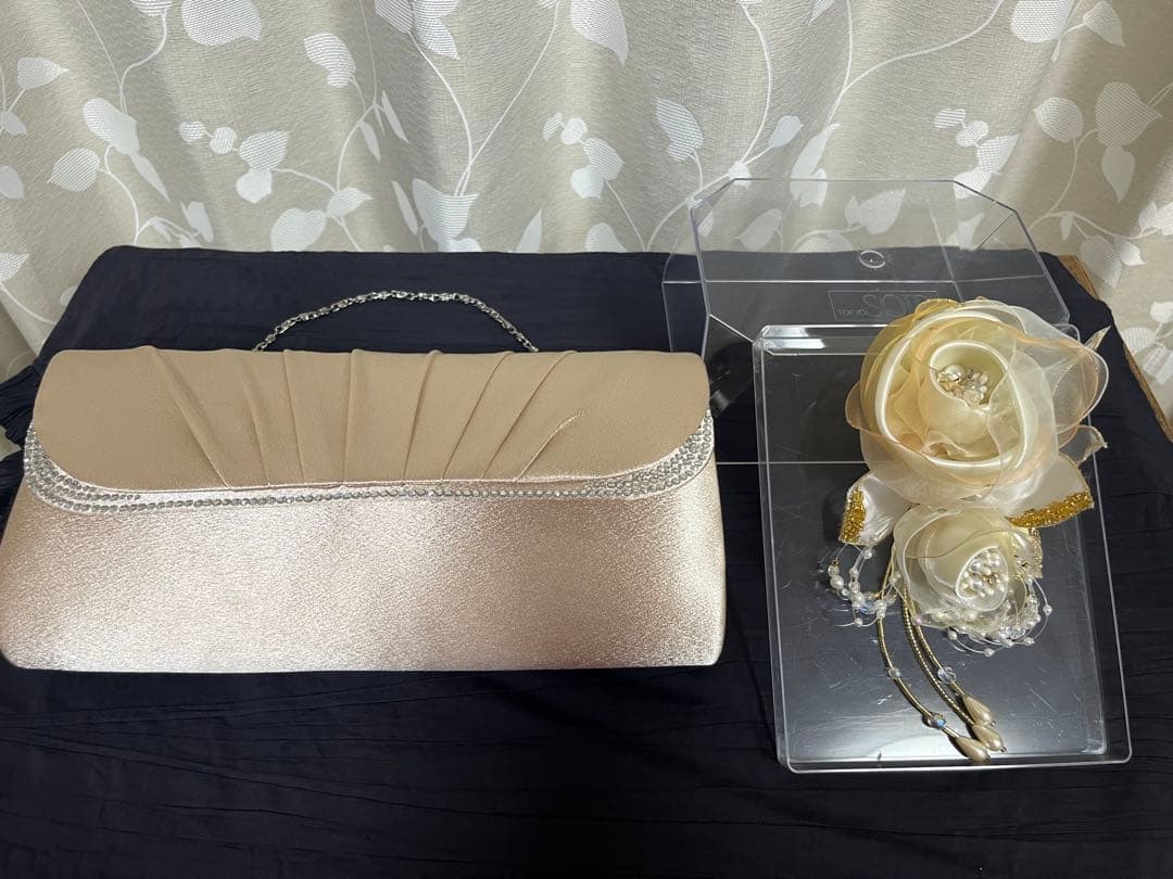 東京イギン　パーティバック　東京ソワールコサージュ