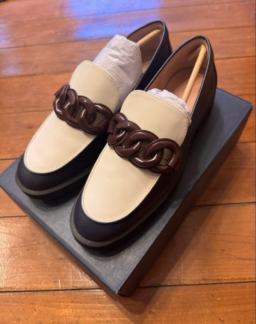 超美品　コールハーン　レザー ローファー サイズ8