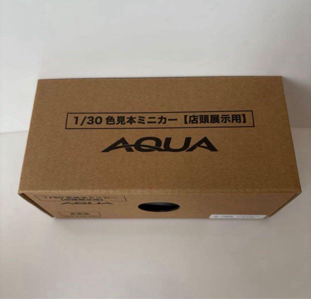 新型アクア 後期型 ミニカーカラーサンプル プラチナホワイトパール【非売品】