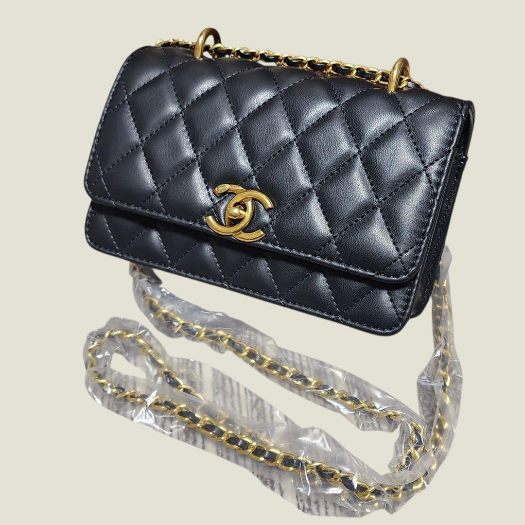 売*✨様 CHANEL　ショルダーバッグ　黒　キルティング　ノベルティ