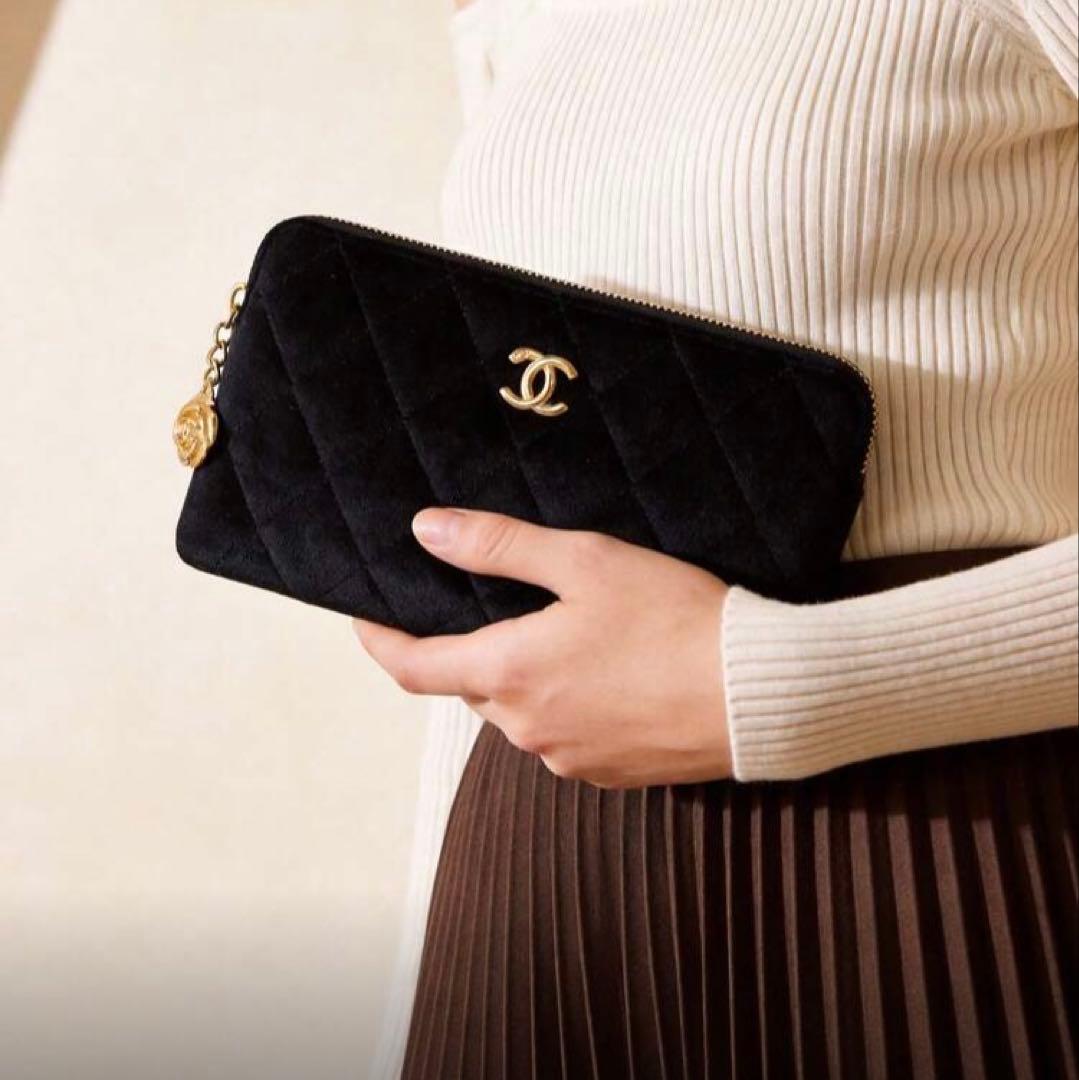 CHANEL ブラック ベルベット 財布ノベルティ