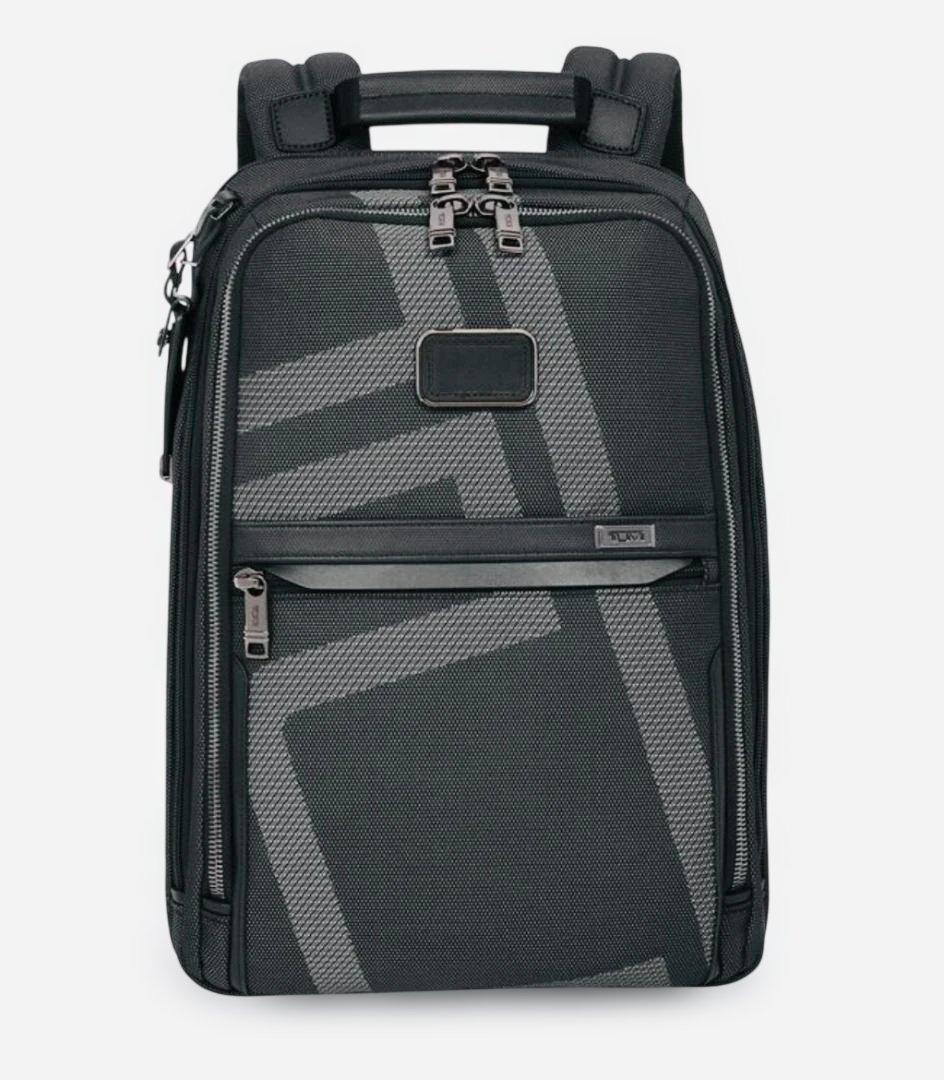 TUMI スリムバックパック 新柄