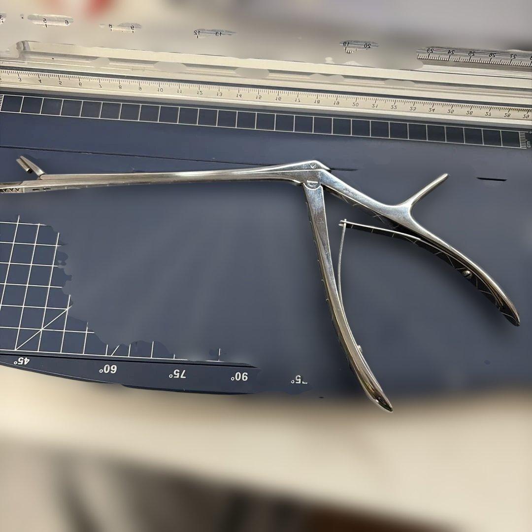 医療用ステンレス外科器具 裁除鉗子？ 鉗子　切除鉗子　鋭匙鉗子　婦人科　高砂