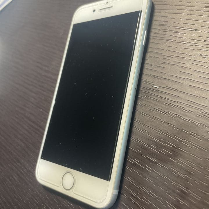 iPhone7 128G シルバー