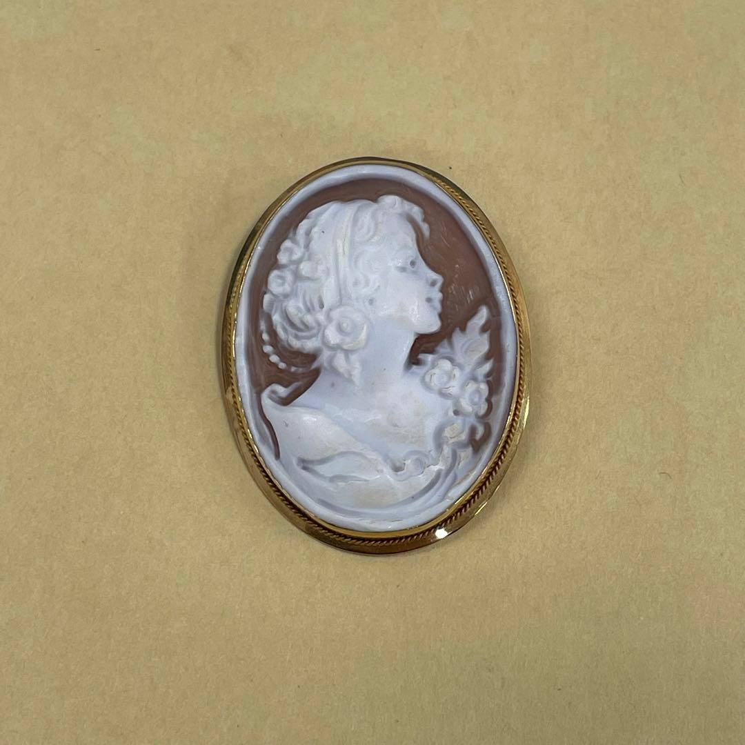 フ*ク様 カメオ女性ブローチ 750刻印
