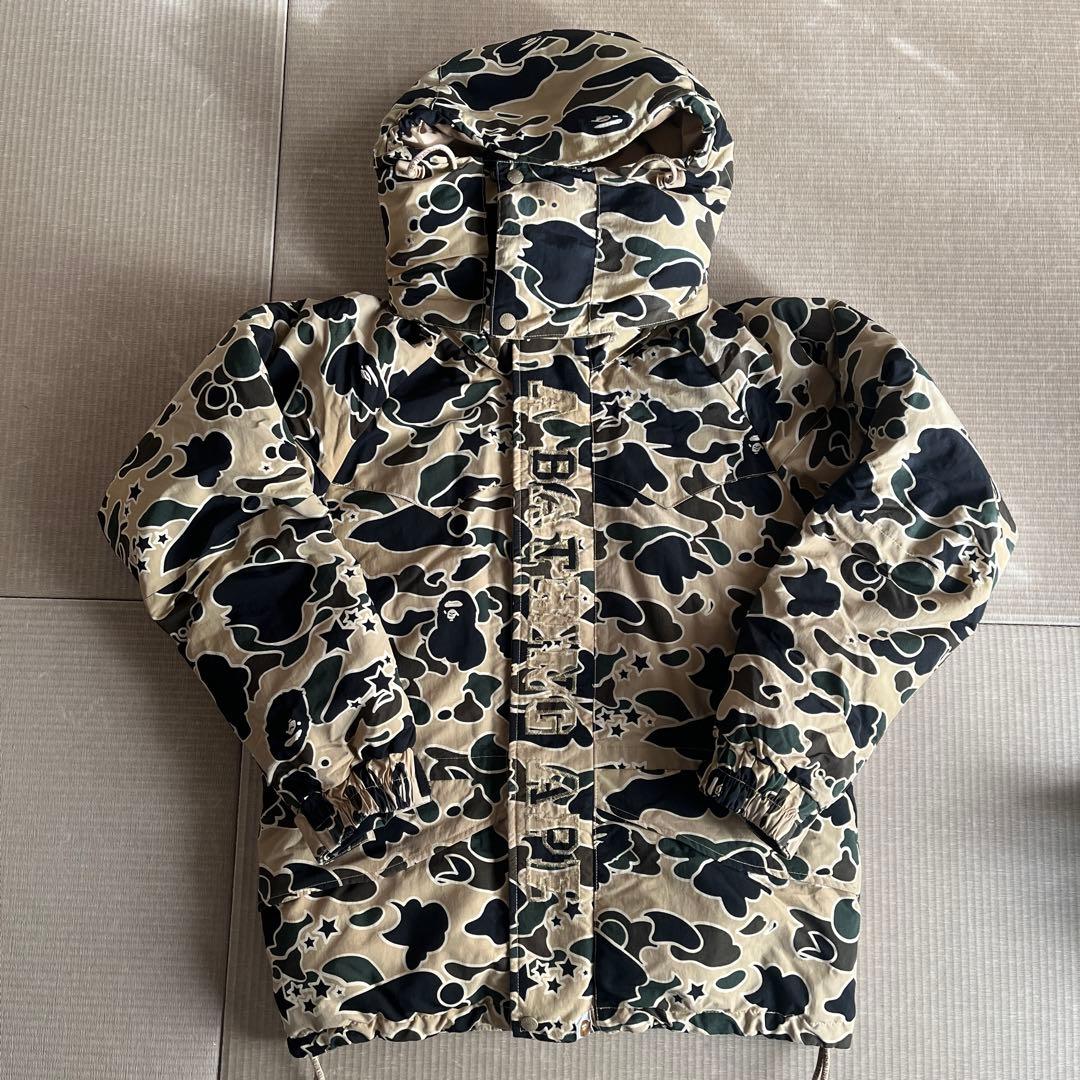 A BATHING APE迷彩柄フード付きダウンジャケット　メンズ　S