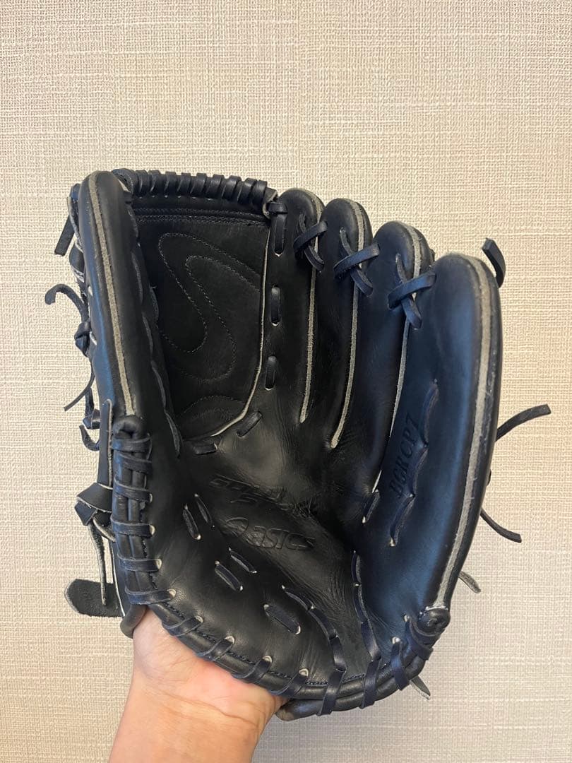asics ブラック 軟式用グローブ