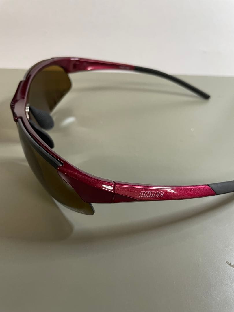 Prince メラニン偏光サングラス マゼンタ PSU333