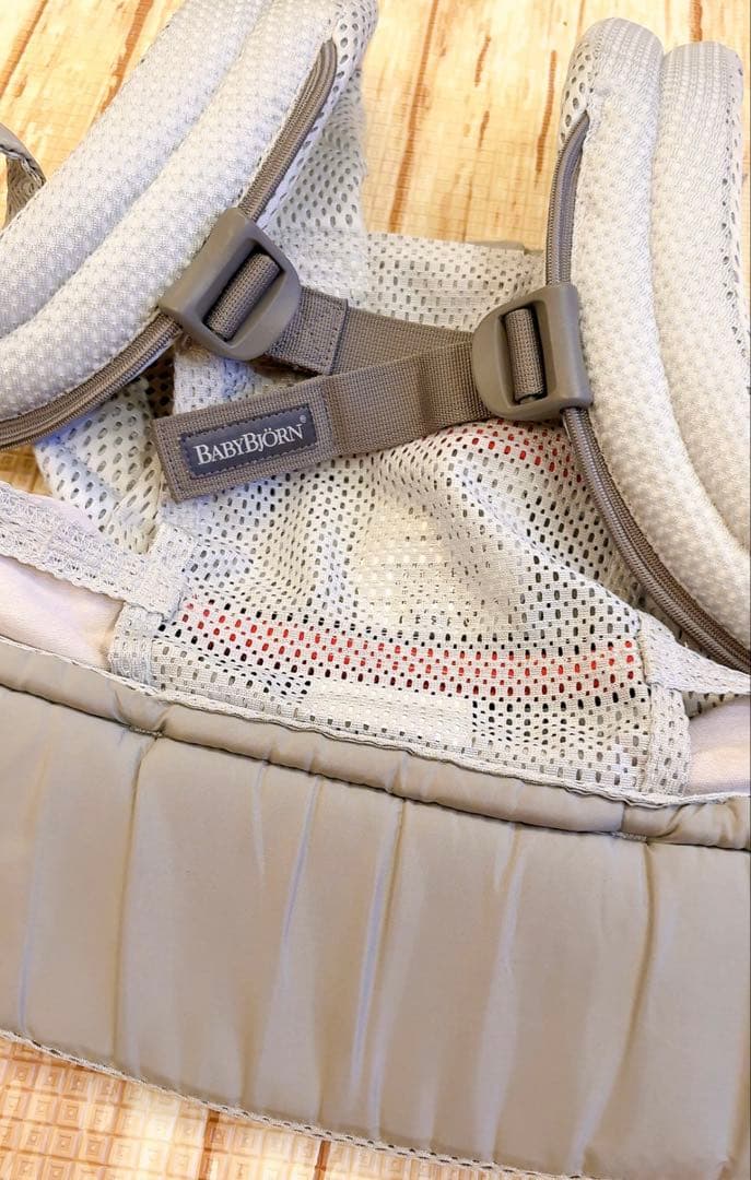 ベビービョルン★抱っこ紐ベビーキャリア HARMONY