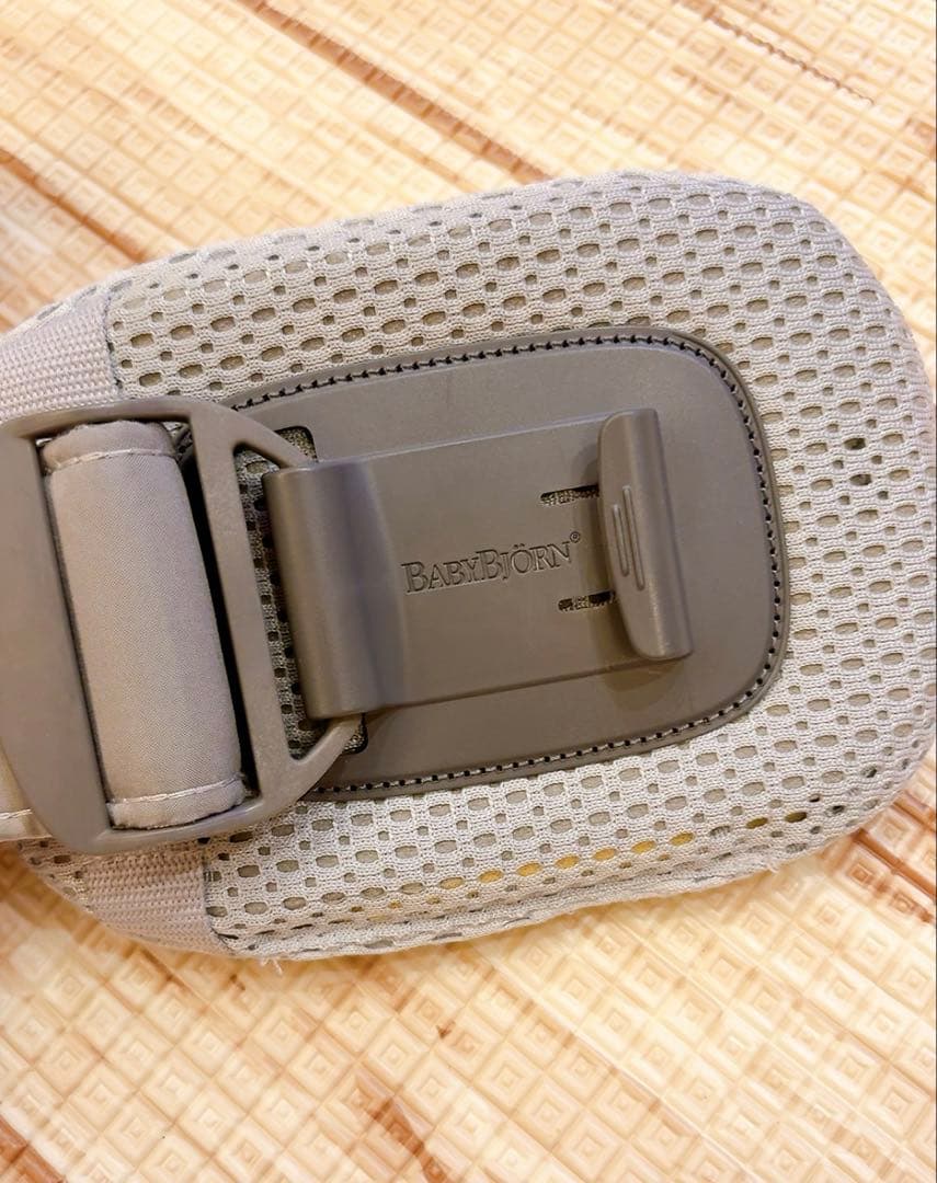 ベビービョルン★抱っこ紐ベビーキャリア HARMONY