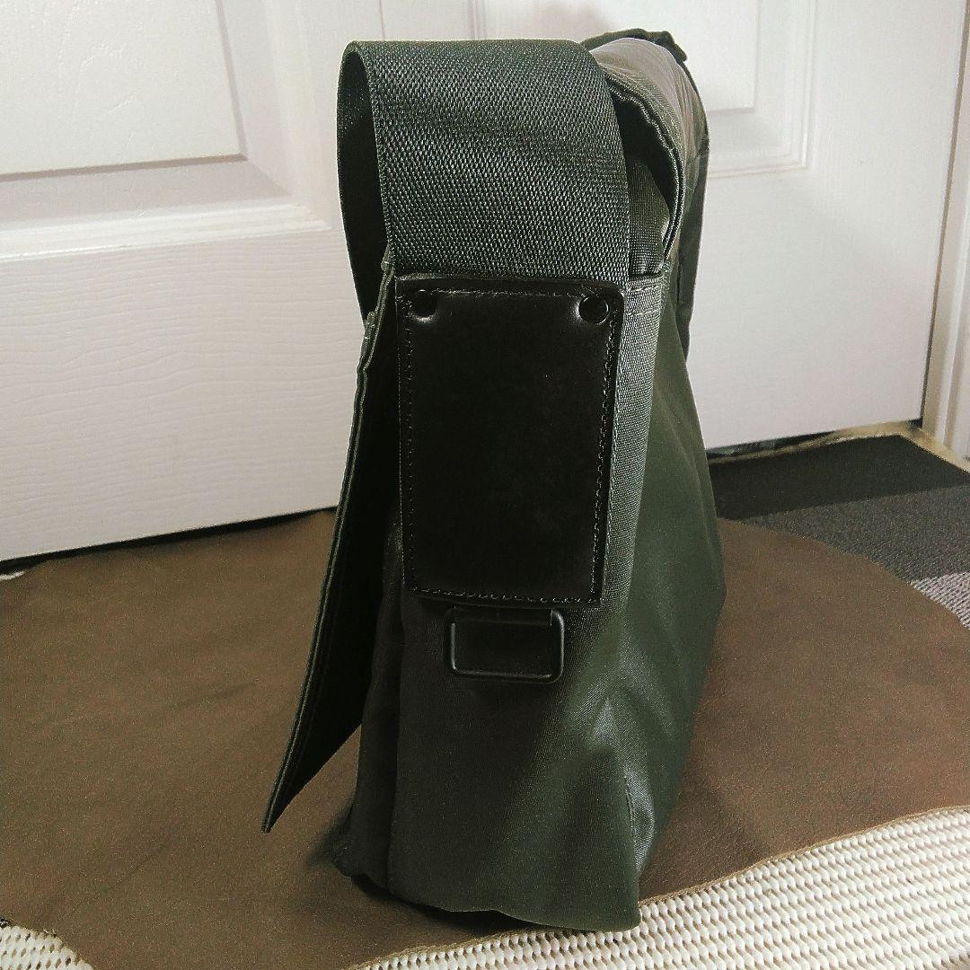 PORTER⁄LIFTショルダーバッグ カーキグリーン