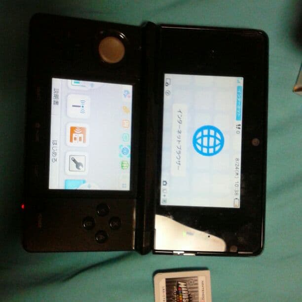 3DS本体とソフトとSDカード