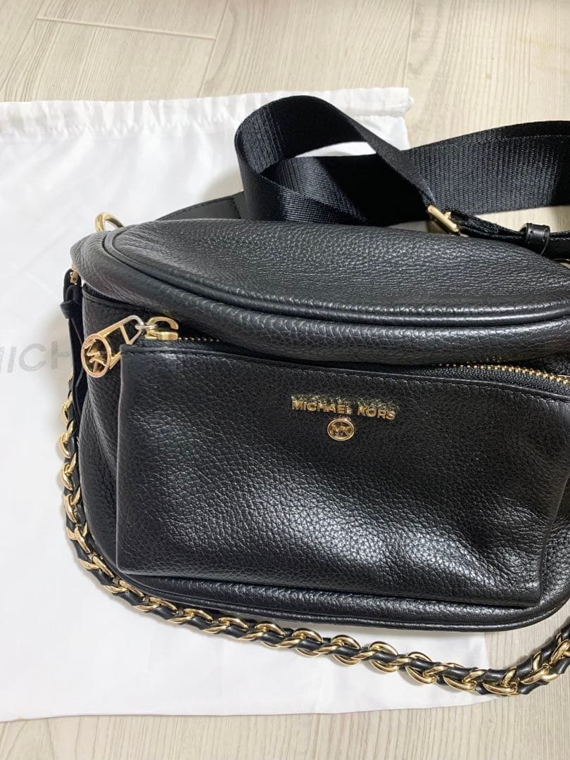 マイケルコース ボディバッグ　MICHAEL KOR
