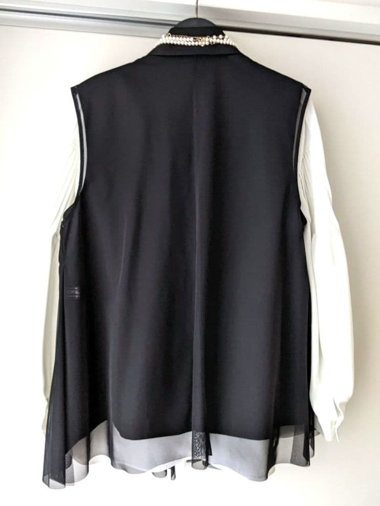 GRACE CONTINENTAL ダイアグラム　チュールオーバーベスト 黒36
