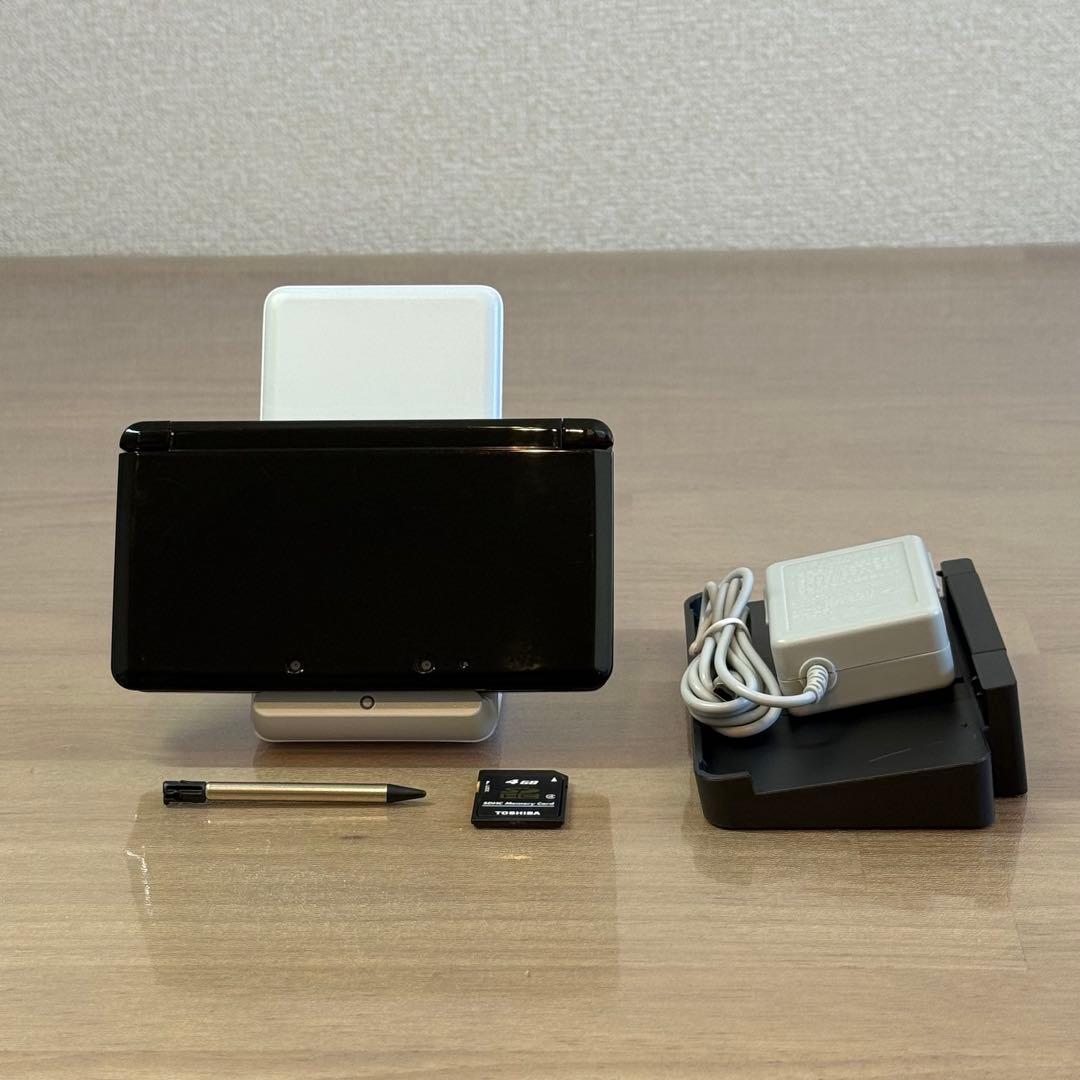 7-189 ニンテンドー3DS クリアブラック