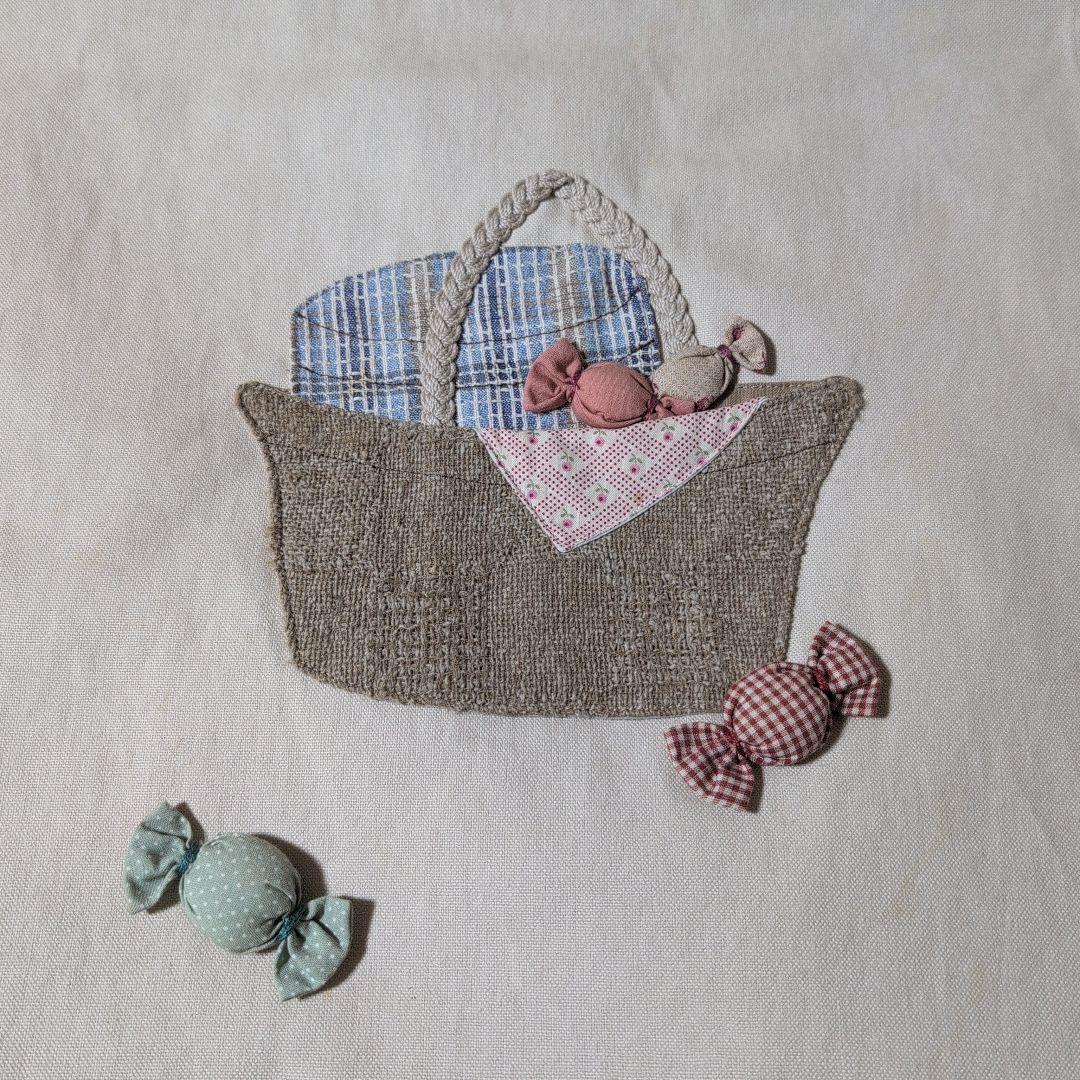 MANY ハンドメイド　クマのアップリケ付き暖簾