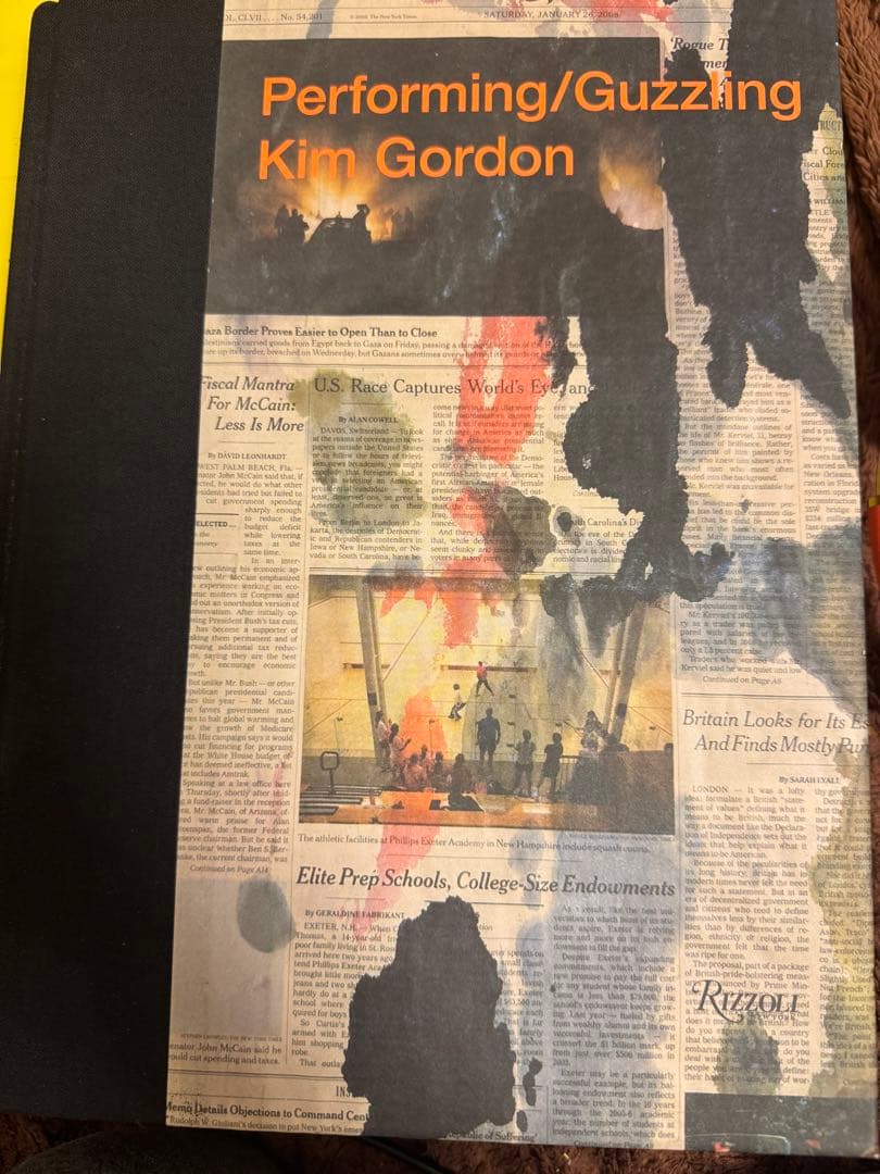 Performing/Guzzing Kim Gordon サイン入り