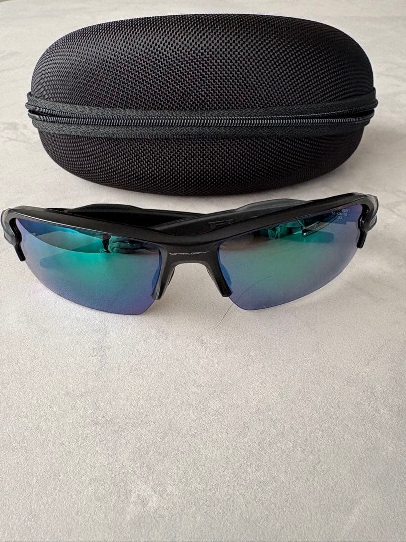 Oakley スポーツサングラス ケース付き