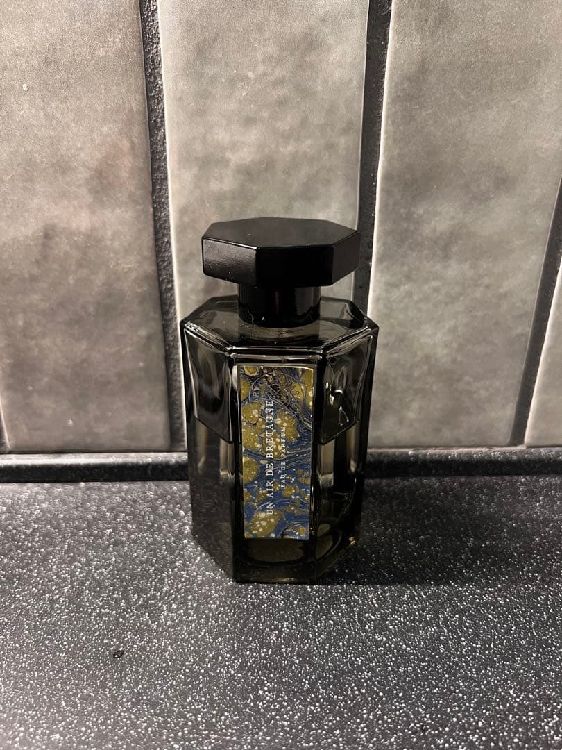 ラルチザン アン エール ド ブルターニュ オードパルファム