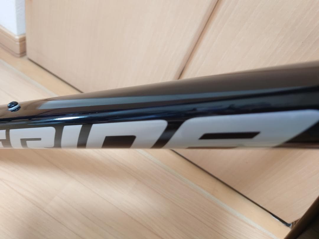 MERIDAスクルトゥーラXSサイズ完全ケーブル内蔵Di2配線バッテリー付