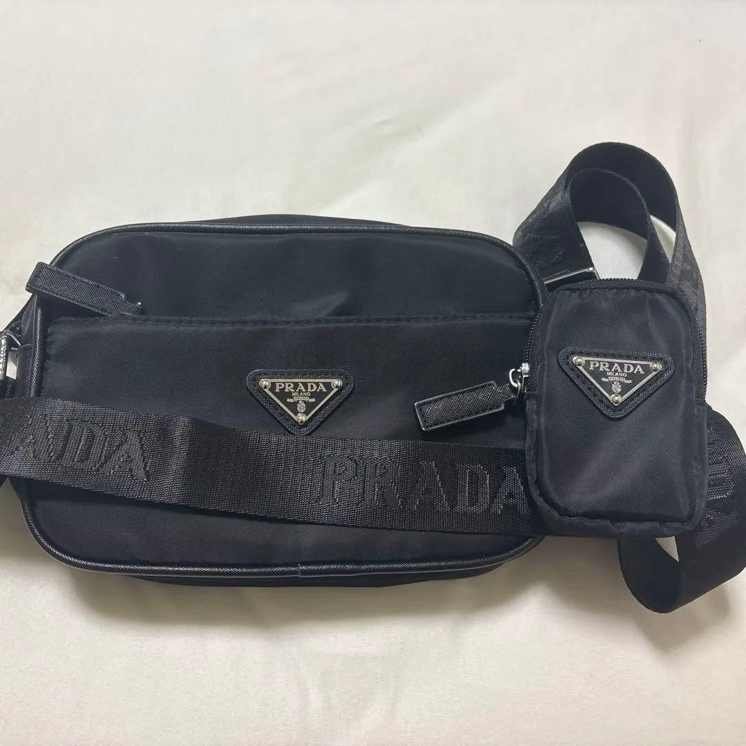 PRADA ブラック ショルダーバッグ　今週まで