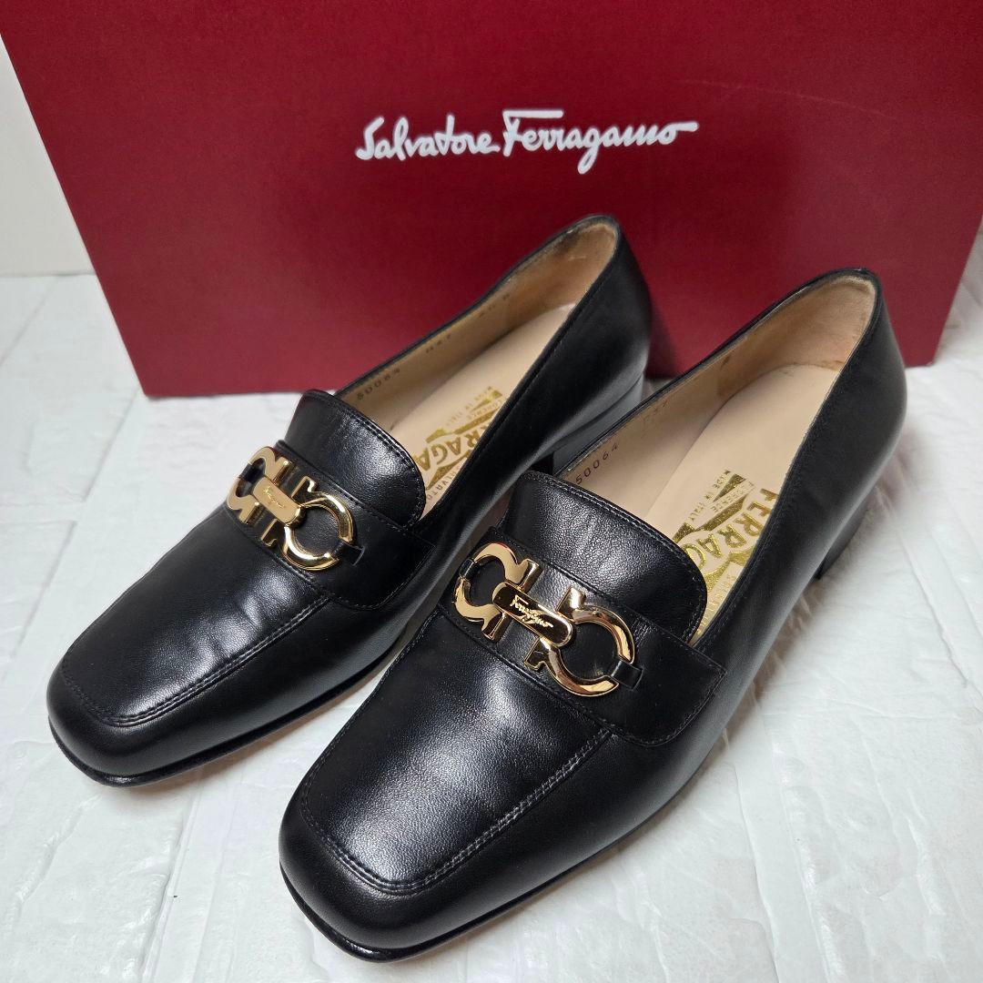 【極美品】Ferragamo ローファー ガンチーニ 24cm ブラック