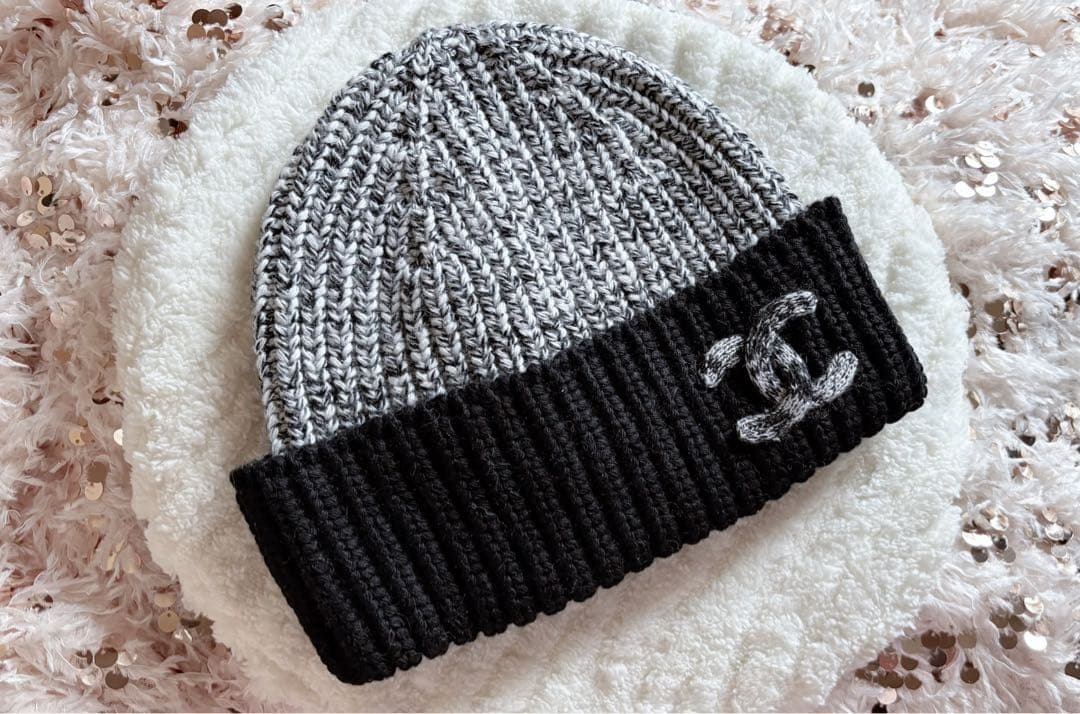 CHANEL シャネル ★ ニット帽 ビーニー 2024FW 白黒ミックス