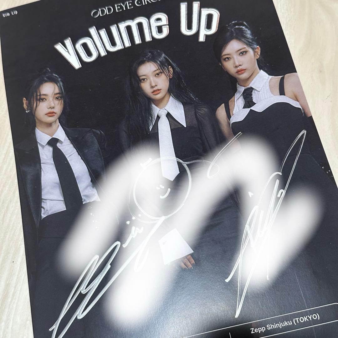 artms oec loona サイン入り　ポスター