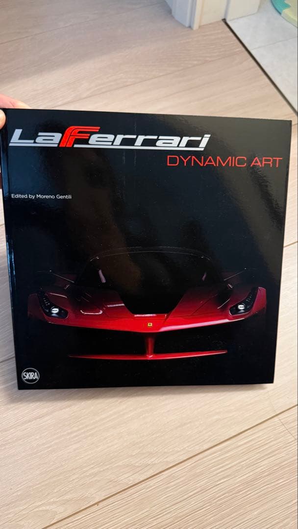 趣味・スポーツ・実用 LaFerrari: Dynamic Art