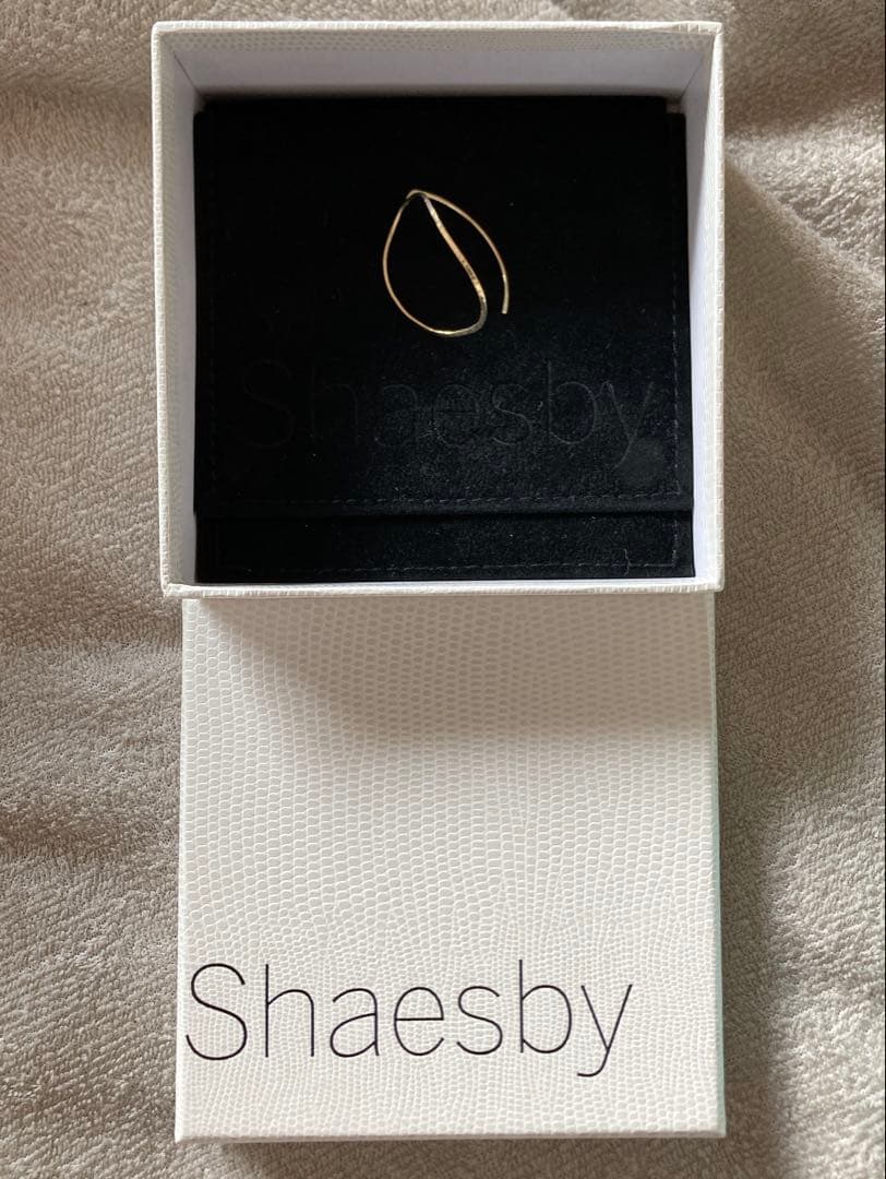 Shaesby ピアス（片方）