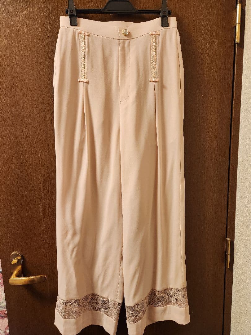 Verybrain♡ピンクベージュ レース装飾 ワイドパンツ