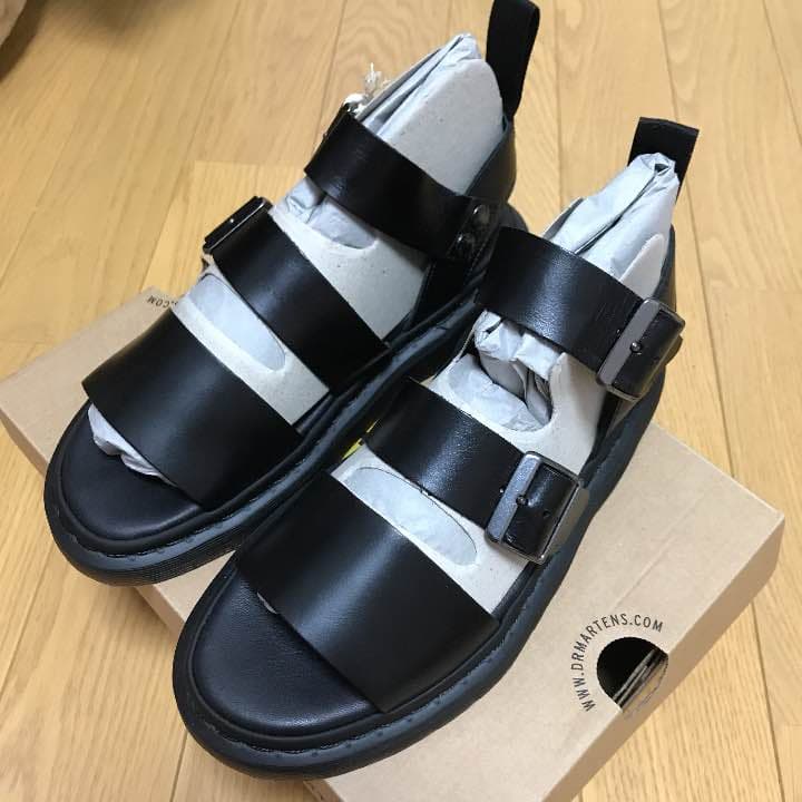 ドクターマーチン サンダル