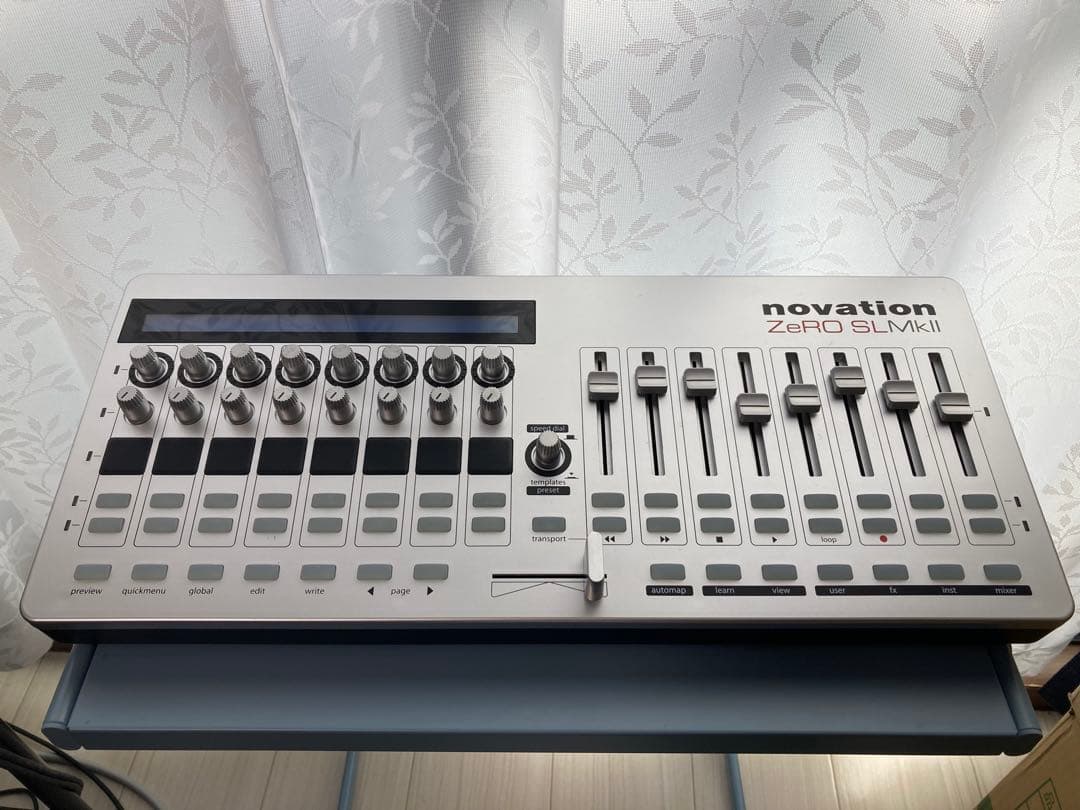 Novation ZeRO SL MkII／MIDIコントローラー