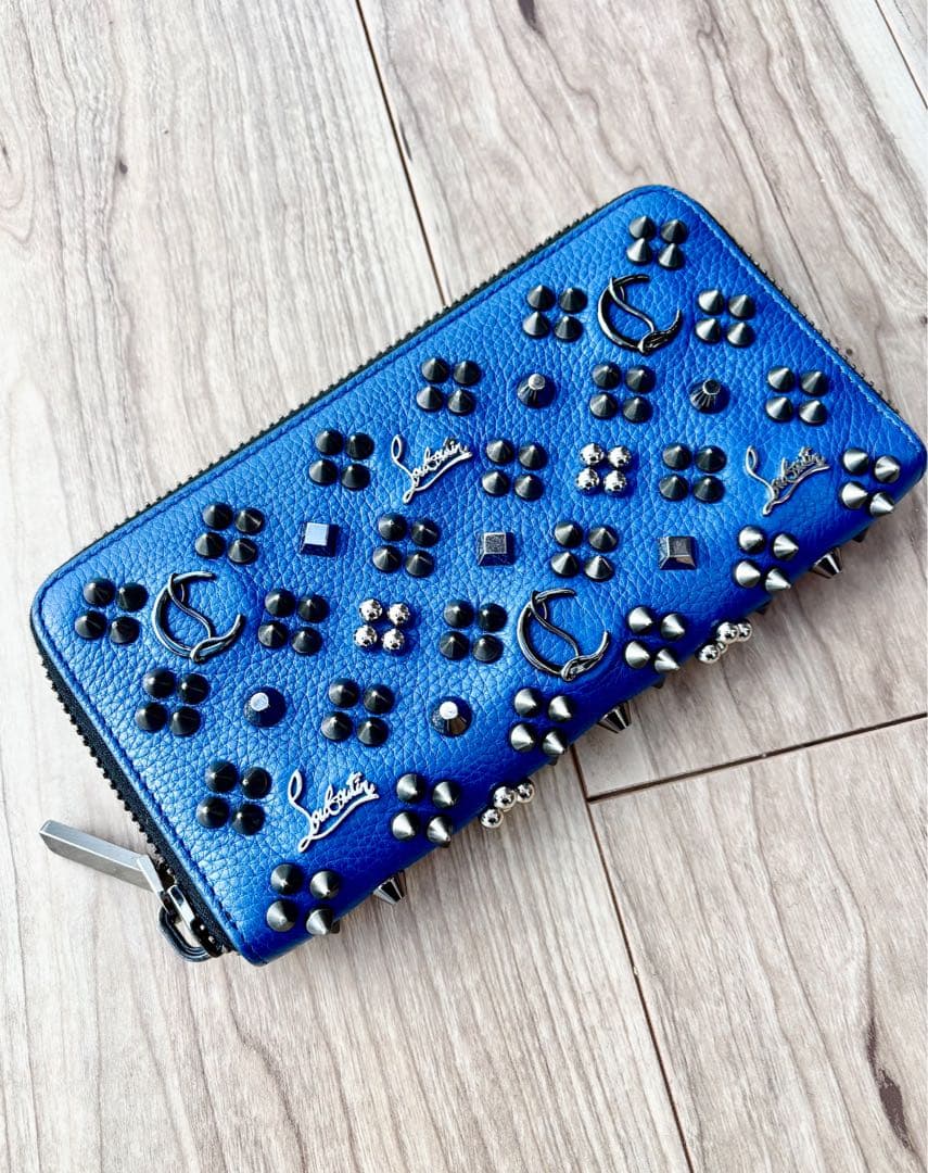 クリスチャンルブタン パネトーネ 長財布 スタッズ ブルー 正規品　青