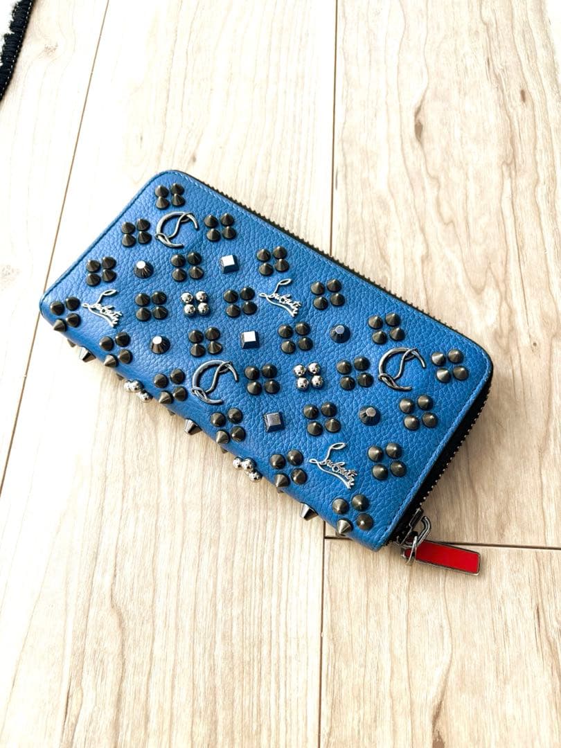 クリスチャンルブタン パネトーネ 長財布 スタッズ ブルー 正規品　青