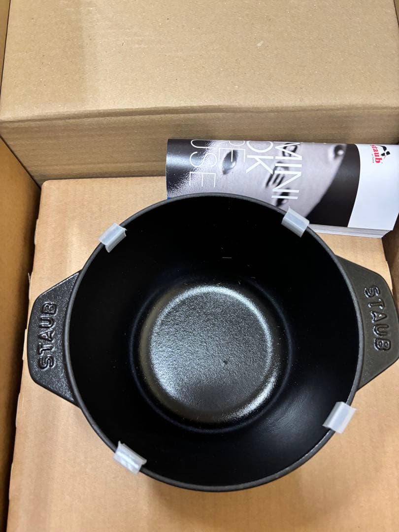 ストウブ　ラ・ココット de GOHAN M 16 cm ブラック