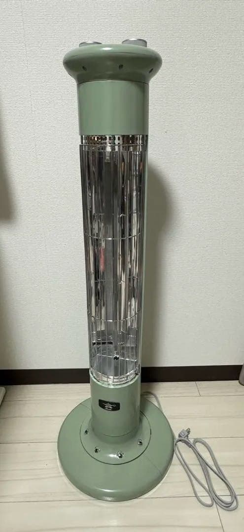 アラジン 遠赤外線グラファイトヒーター 2023年製CAH-1G9D グリーン