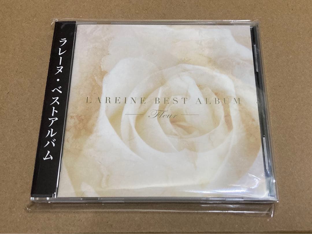 LAREINEベストアルバム「フルール」