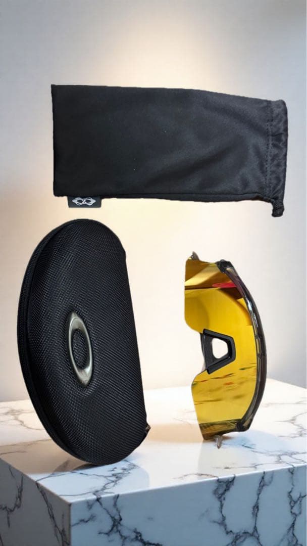 Oakley サングラスHYDRA